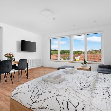 Apartmany Stastny Sklep Valtice Ngoại thất bức ảnh